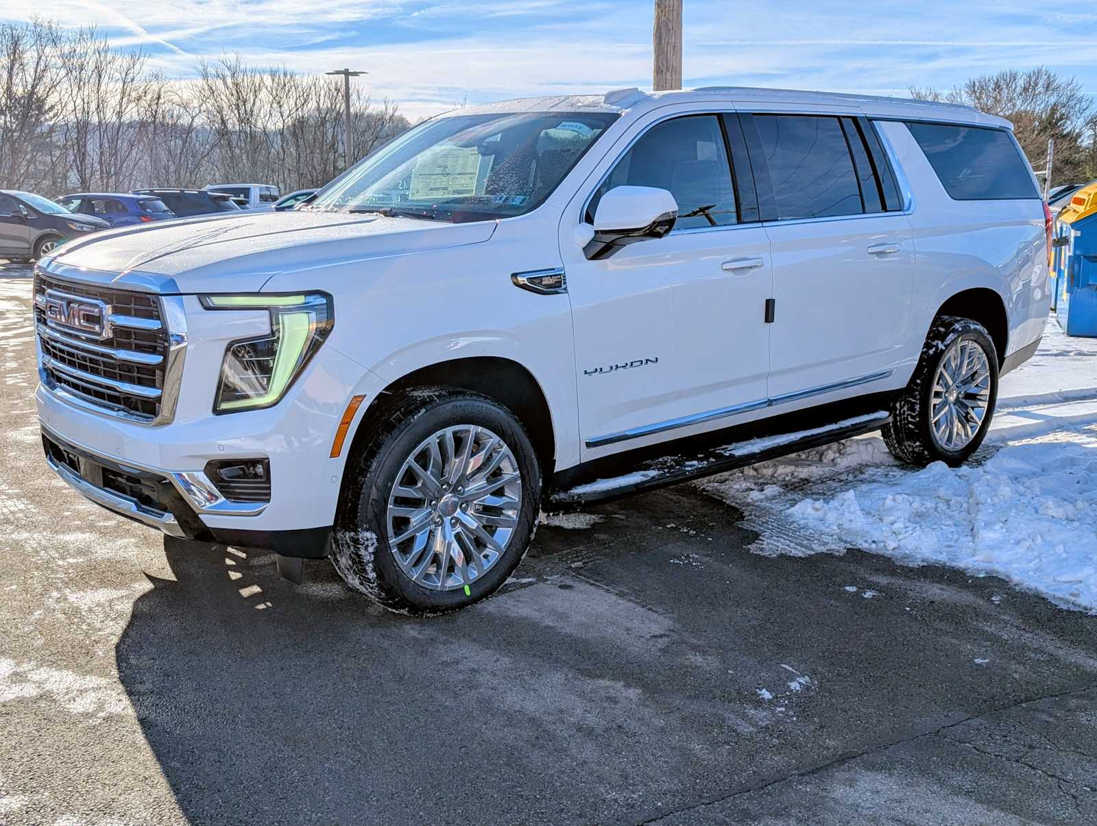 2026 GMC Yukon XL Elevation's photo