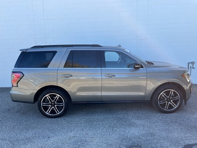 2019 Ford Expedition Limited photo 2