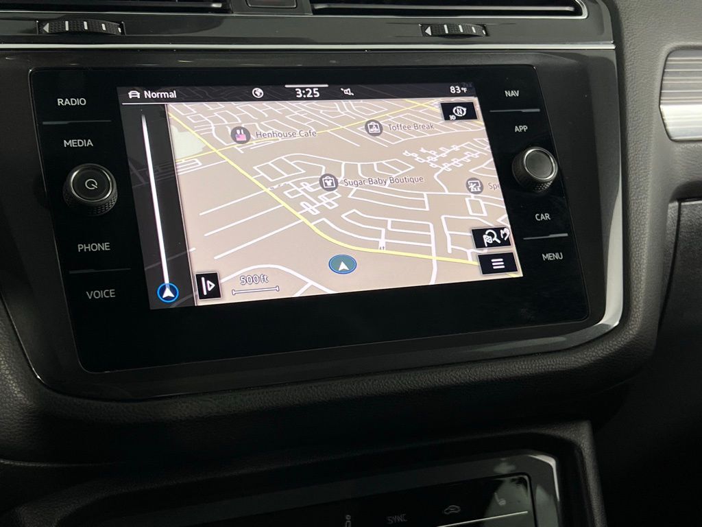 2022 Volkswagen Tiguan SEL Premium R-Line photo 18