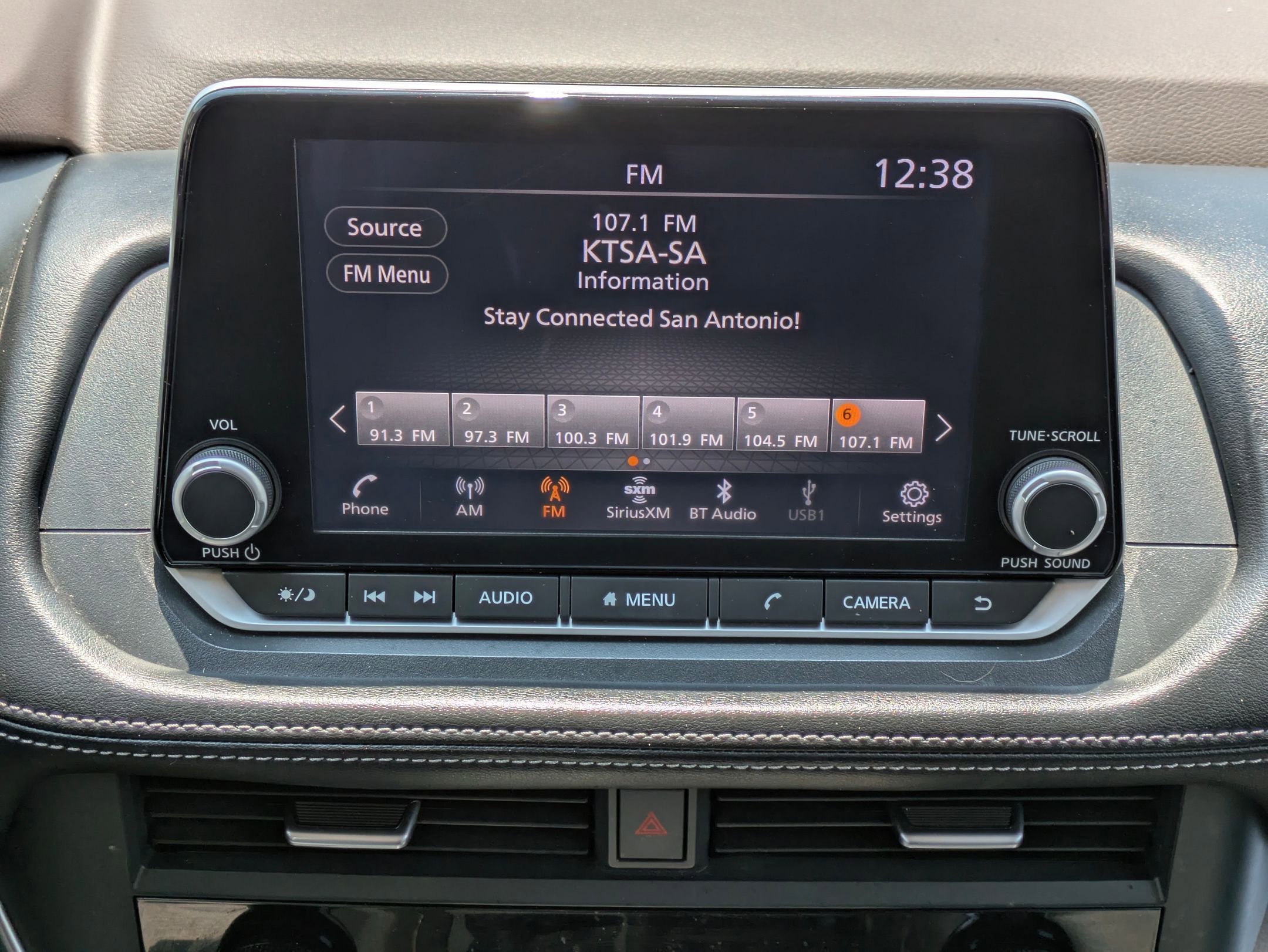 2023 Nissan Rogue SV photo 15