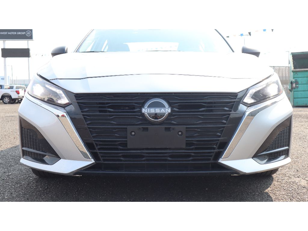 2024 Nissan Altima 2.5 SV photo 24