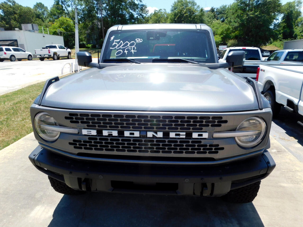 New 2024 Carbonized Gray Metallic Ford Badlands® image 2