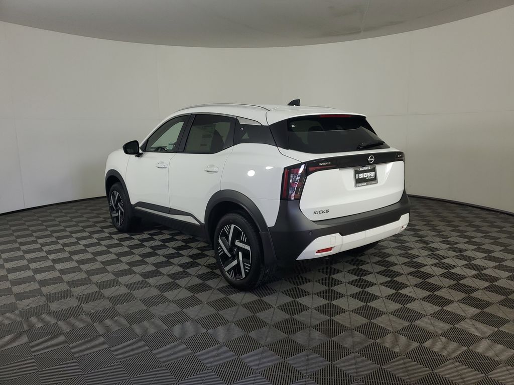 2026 Nissan Kicks SV photo 3