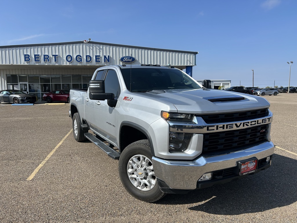 2022 Chevrolet Silverado 2500HD LT's photo