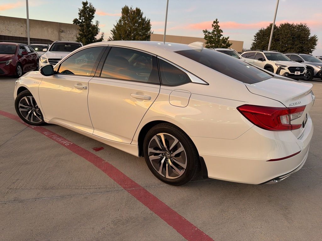 2021 Honda Accord Hybrid photo 4