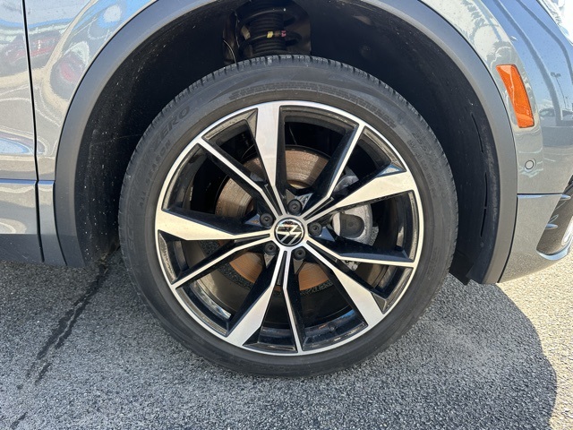 2022 Volkswagen Tiguan SEL Premium R-Line photo 6