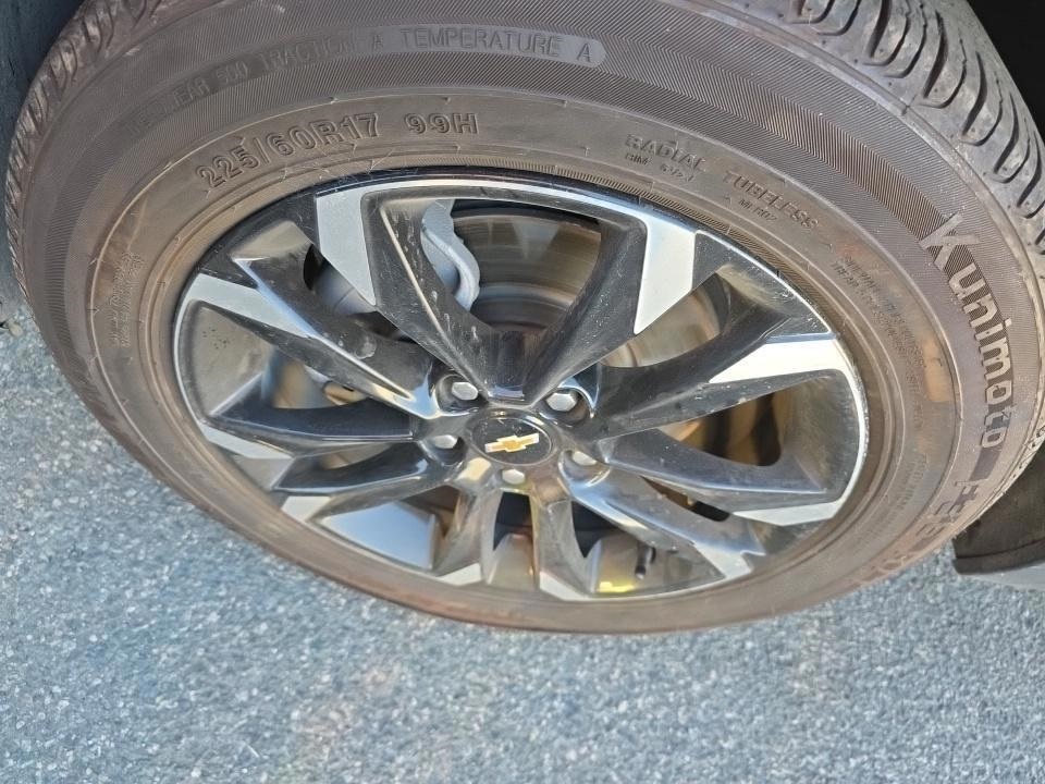 2023 Chevrolet Trailblazer LT photo 3