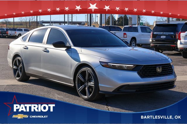 2025 Honda Accord Sport's photo