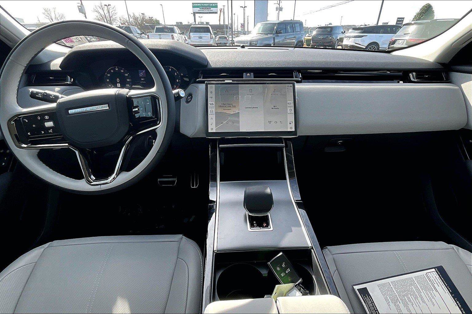 2025 Land Rover Range Rover Velar SE photo 5