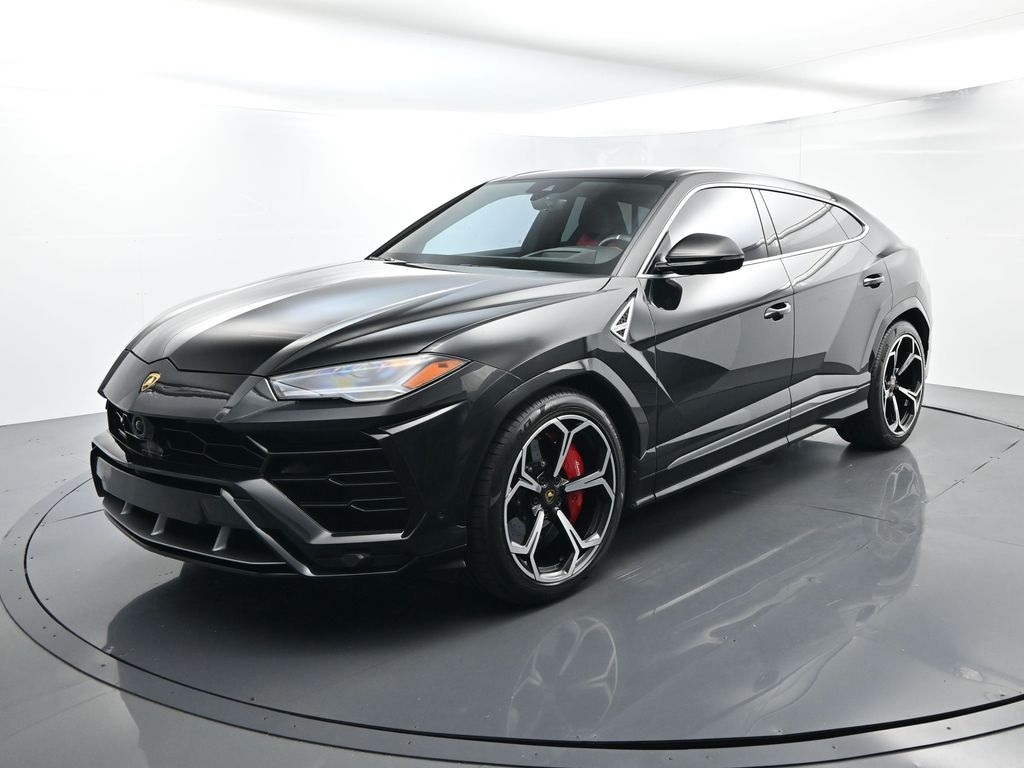 2021 Lamborghini Urus Base's photo