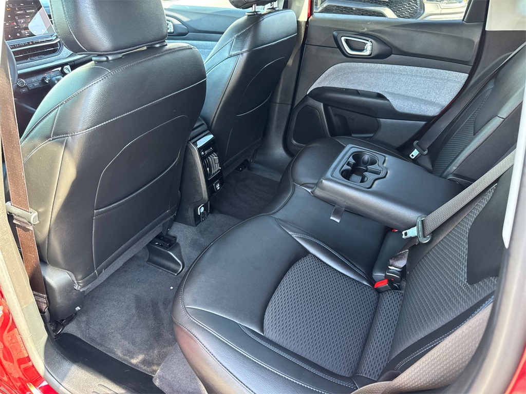 2022 Jeep Compass Latitude photo 15
