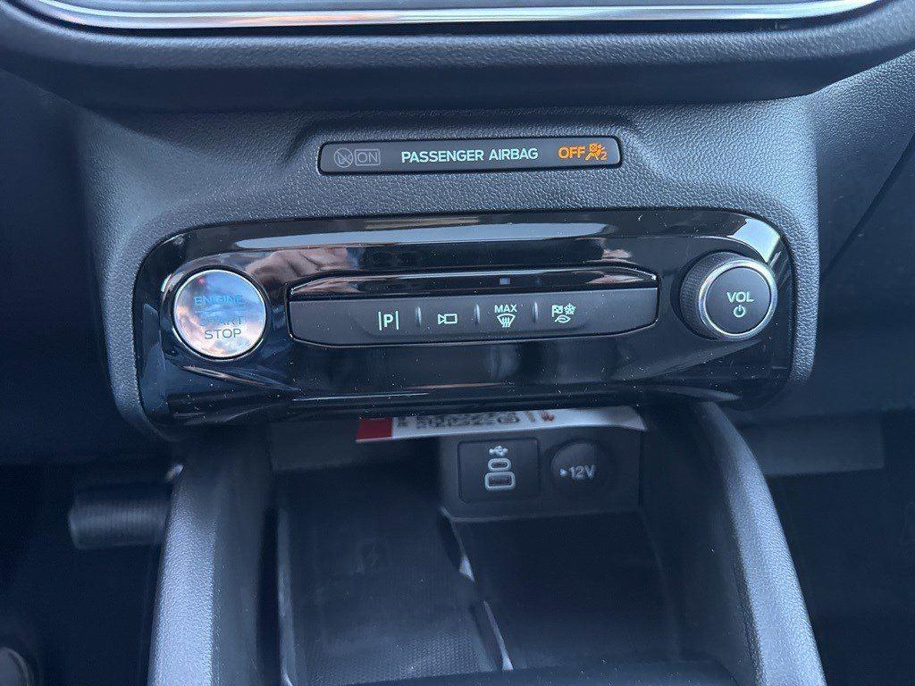 2025 Ford Escape Plug-In Hybrid photo 36