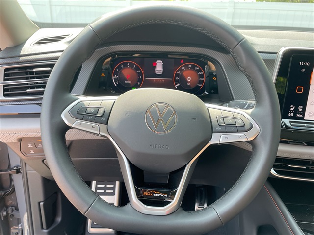 2025 Volkswagen Atlas Peak Edition SE photo 30
