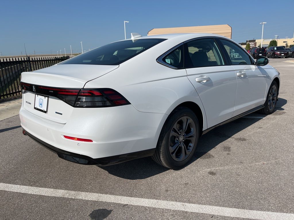 2025 Honda Accord Hybrid EX-L photo 2