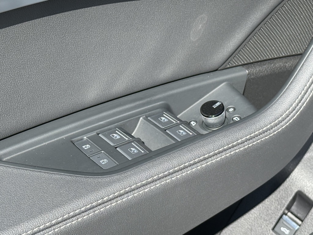 2024 Audi Q8 E-tron Premium Plus photo 13