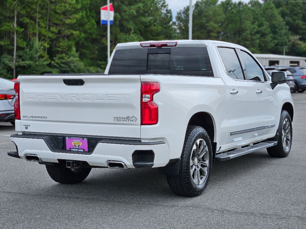 2024 Chevrolet Silverado 1500 High Country photo 7