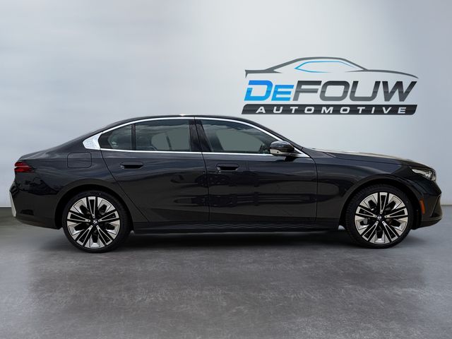 2026 Bmw 530i 530i xDrive photo 2