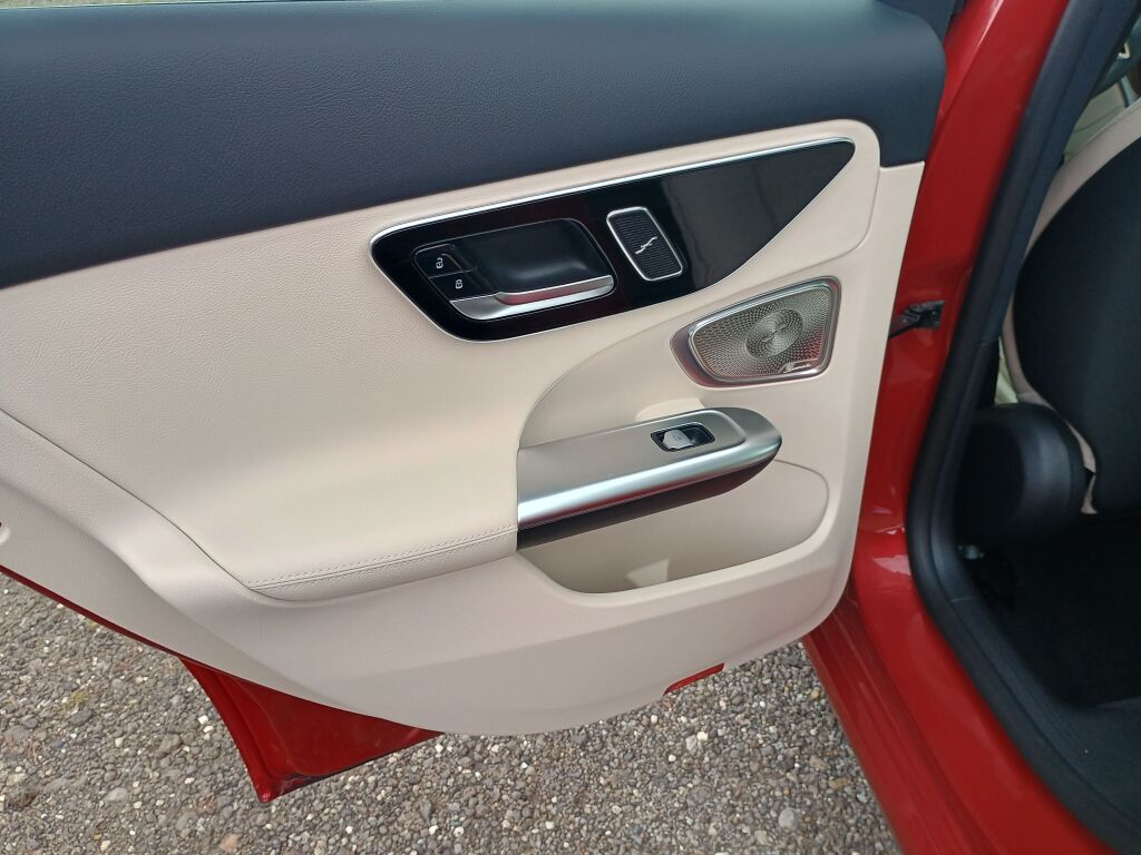 2023 Mercedes Benz C 300 4MATIC photo 16