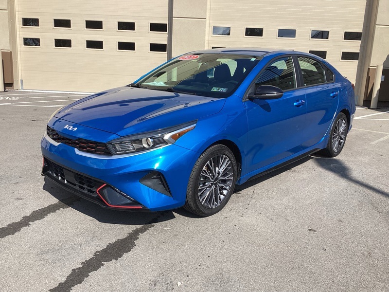 2022 Kia Forte GT-Line photo 3