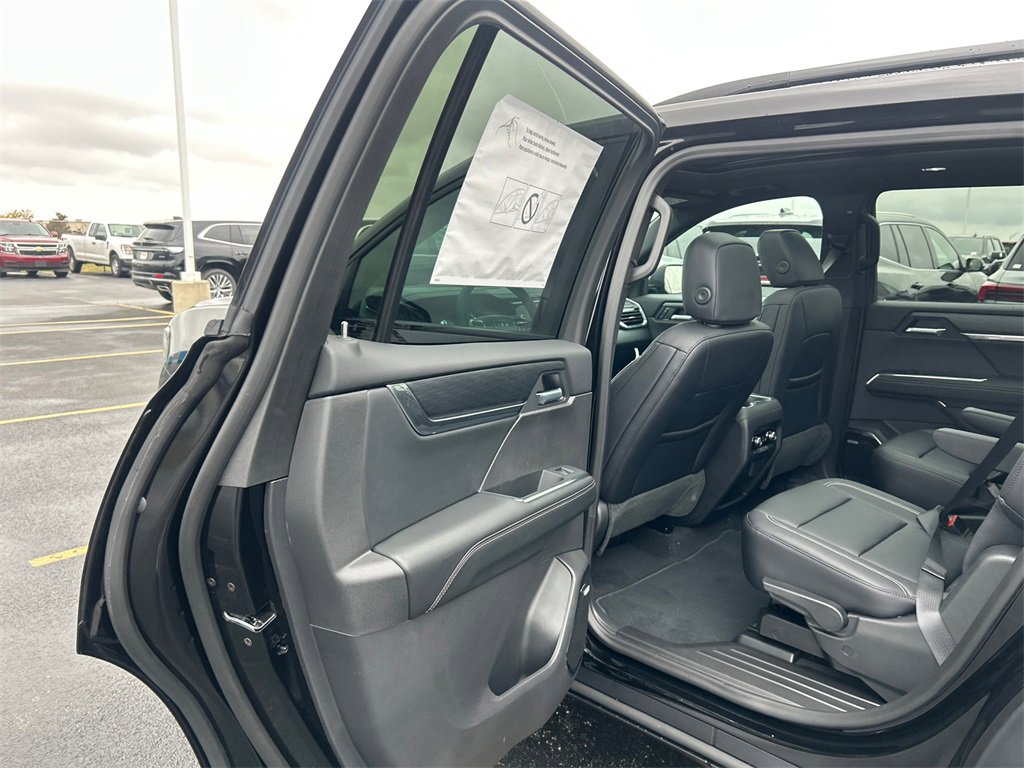 2026 GMC ACADIA - Image 30