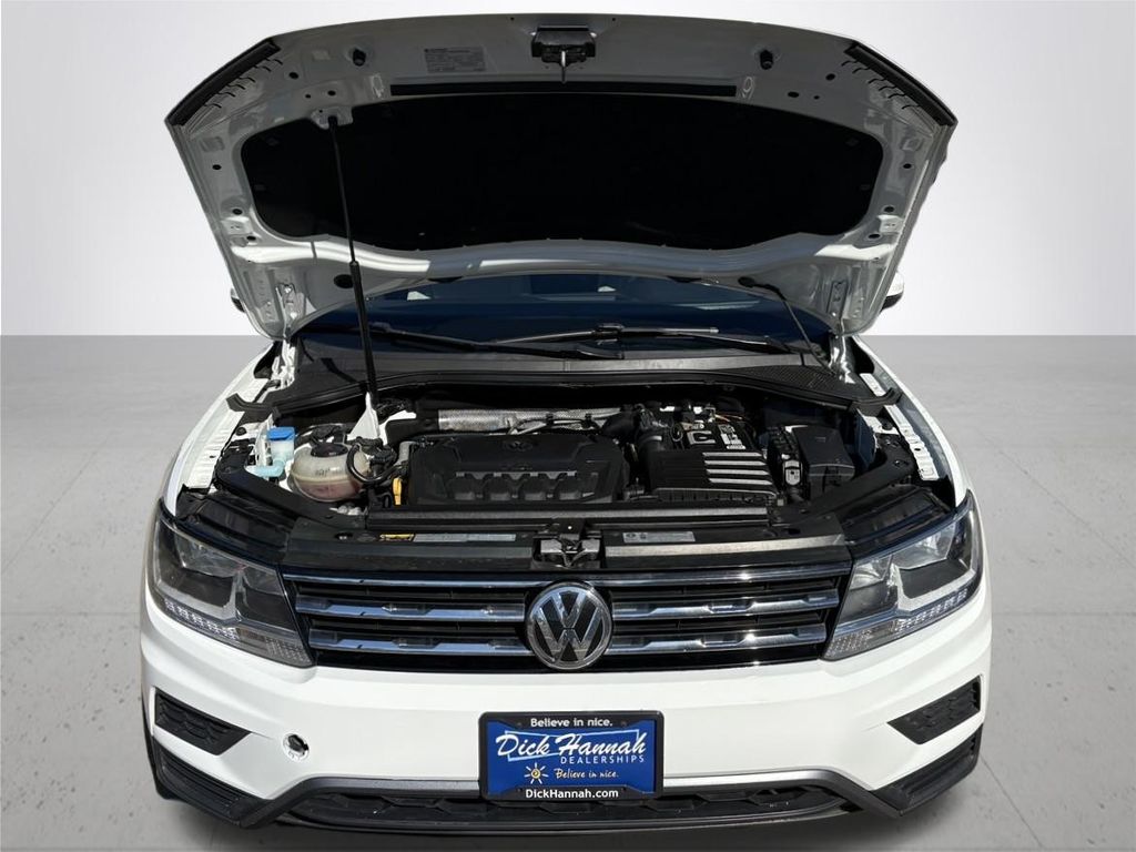 2020 Volkswagen Tiguan S photo 2