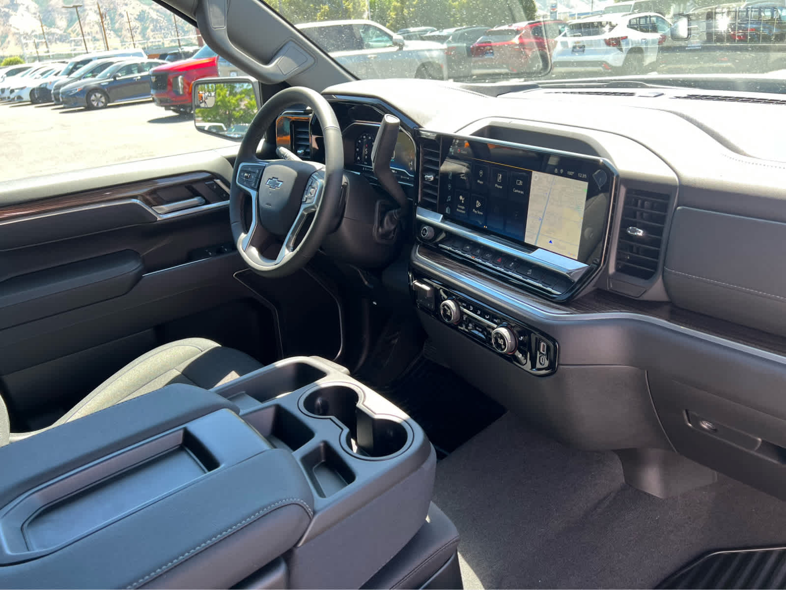 2025 Chevrolet Silverado 1500 RST photo 28