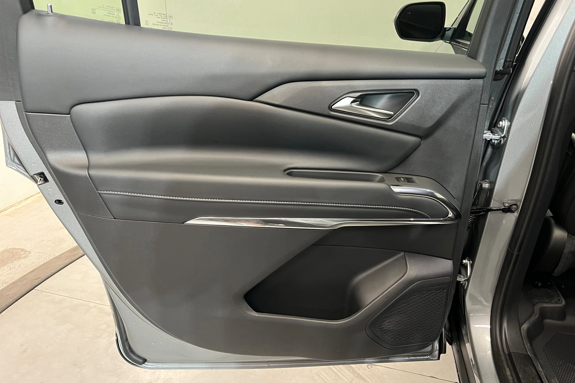 2026 Chevrolet Traverse photo 18