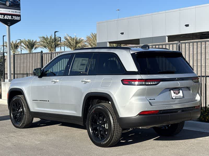 2025 Jeep Grand Cherokee Altitude photo 6