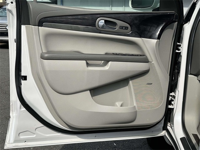 2017 Buick Enclave Premium photo 28
