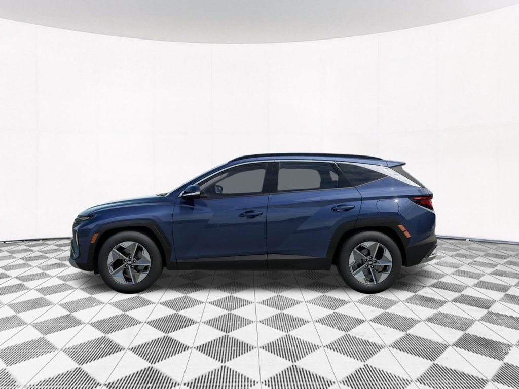 2025 Hyundai Tucson SEL photo 3