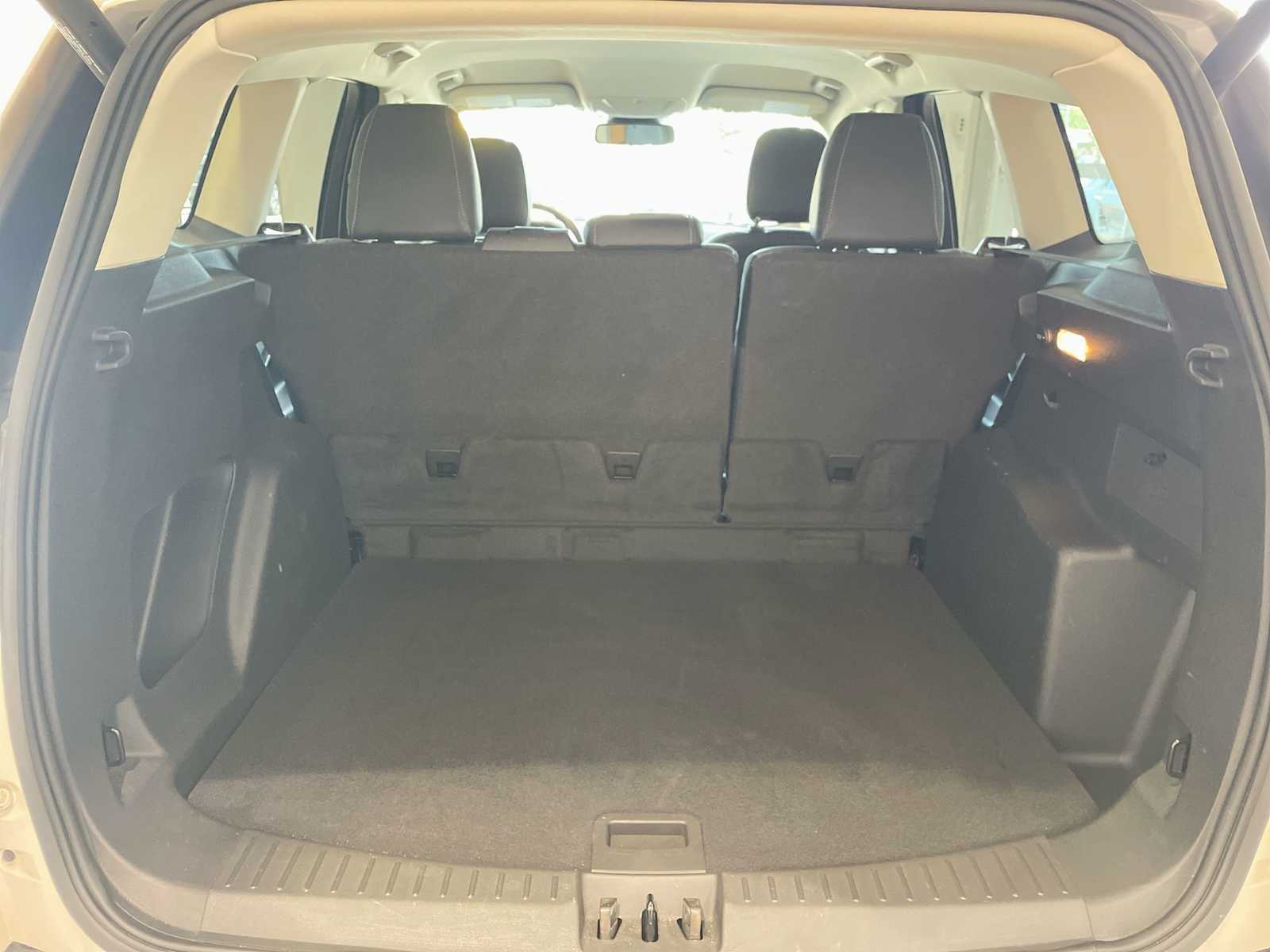 2019 Ford Escape SEL photo 22
