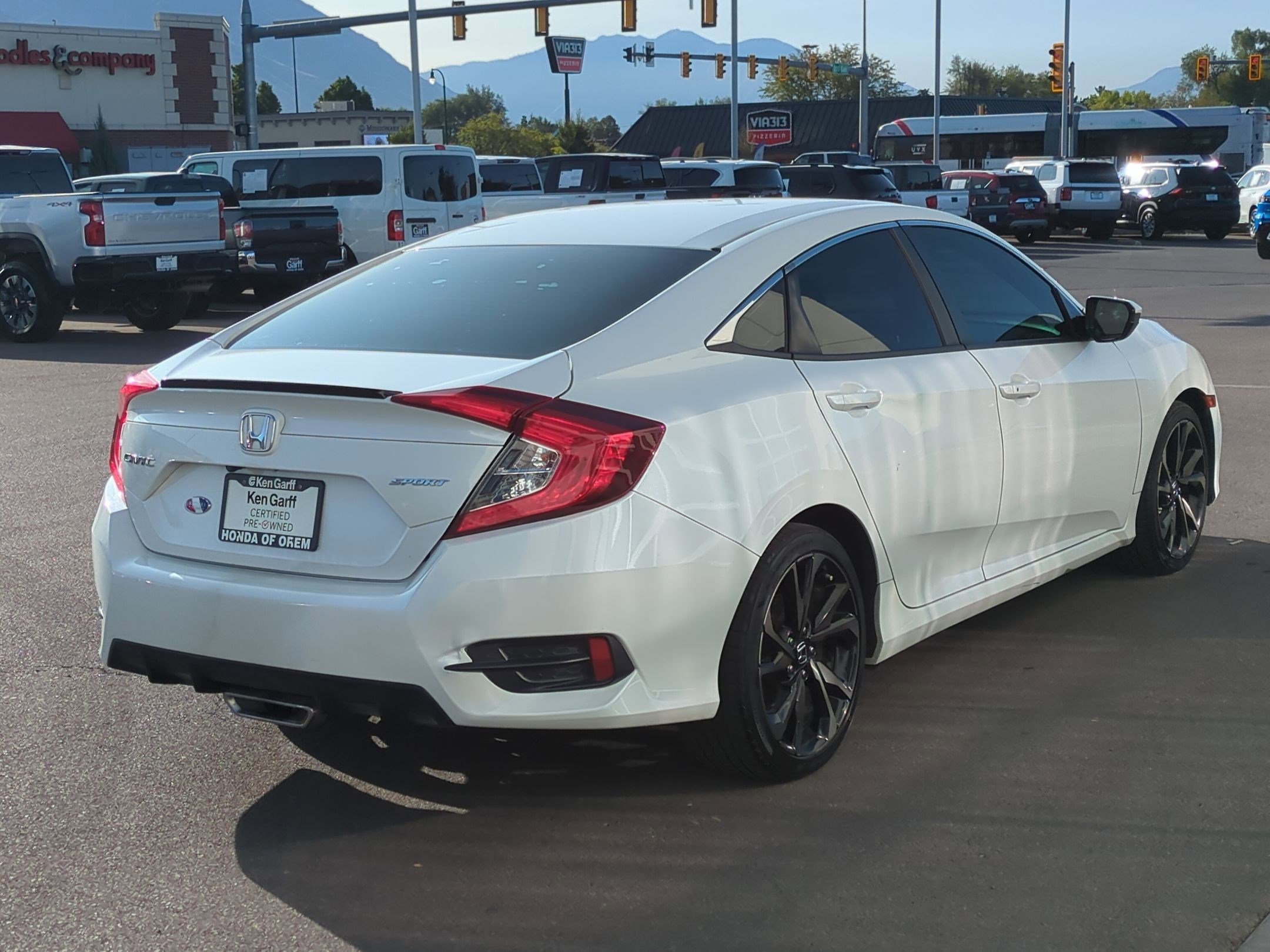 2020 Honda Civic Sport photo 3