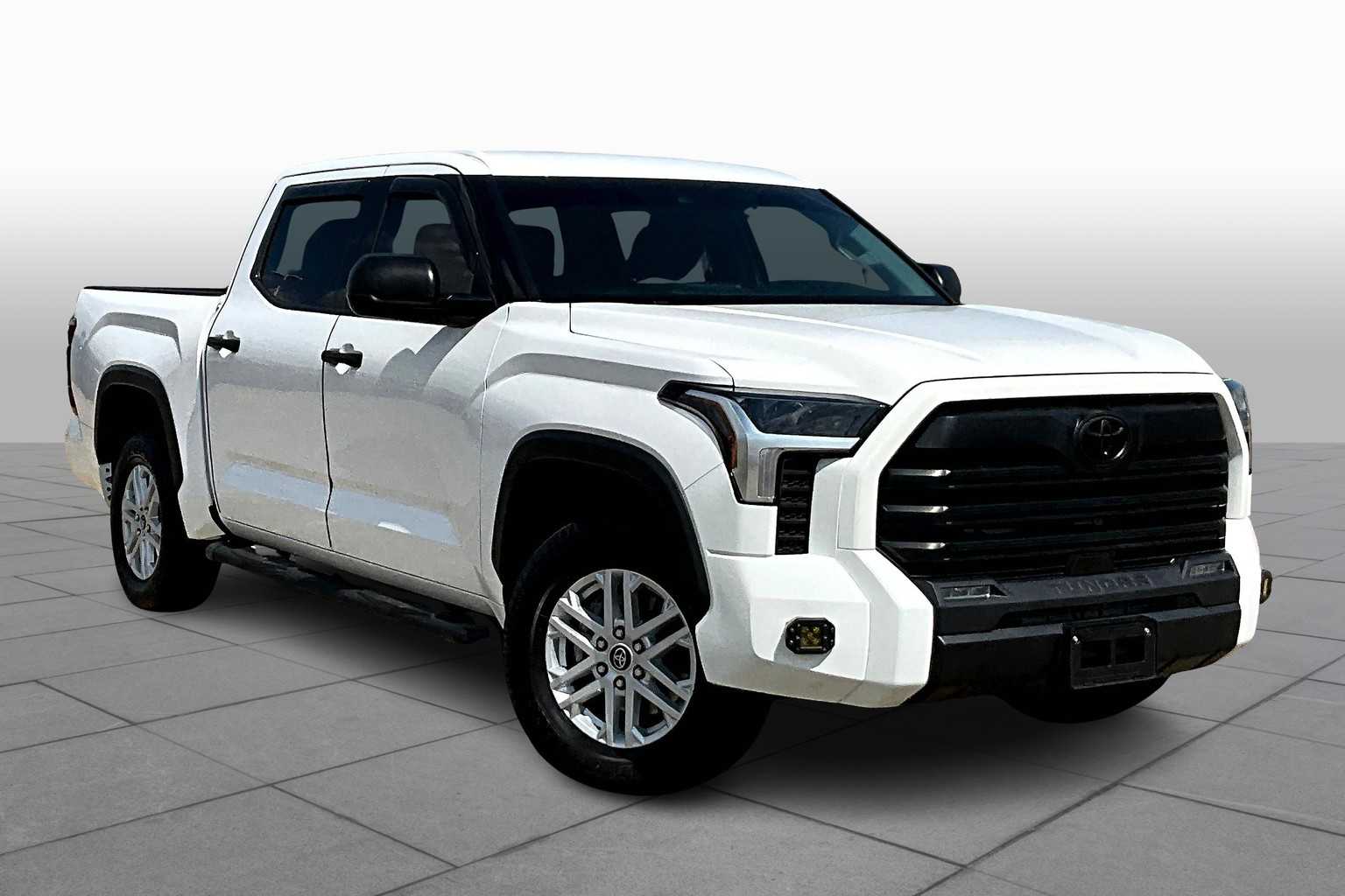 2022 Toyota Tundra SR5 photo 2