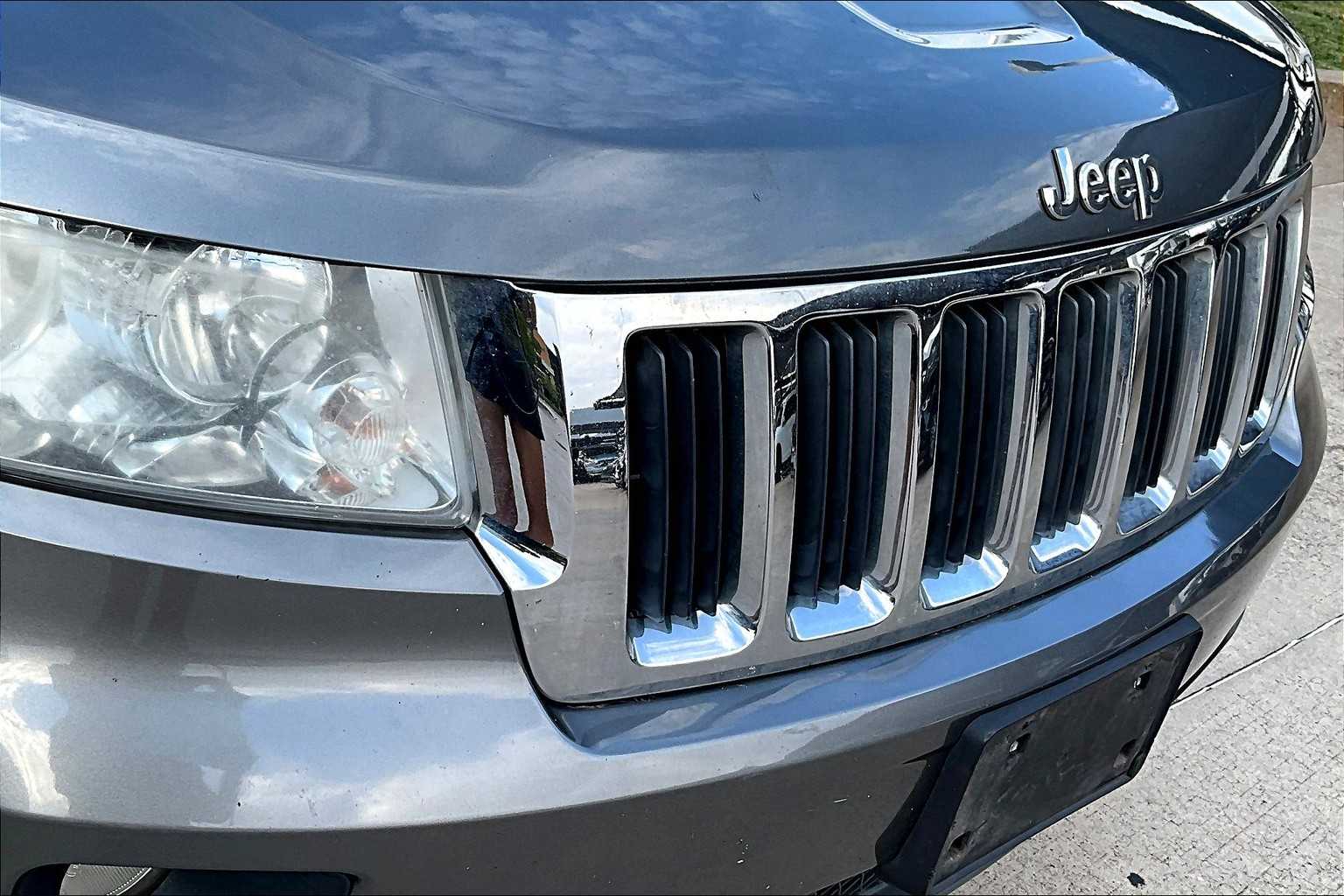 2012 Jeep Grand Cherokee Laredo photo 29
