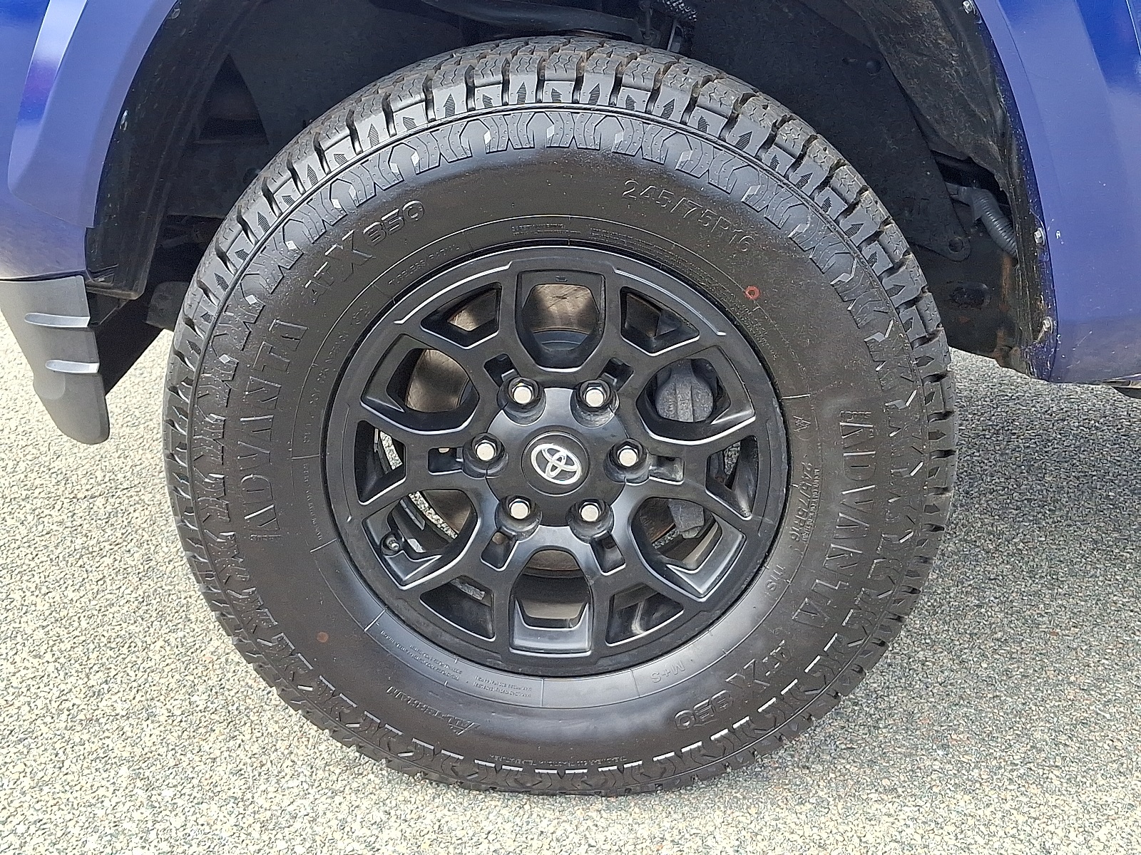 2022 Toyota Tacoma SR5 photo 9