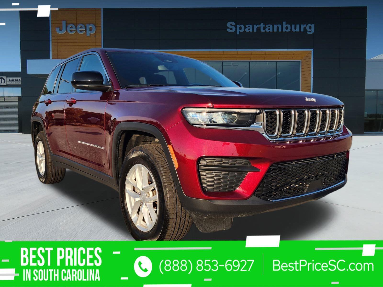 2024 Jeep Grand Cherokee Laredo's photo