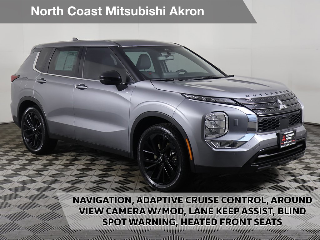 2023 Mitsubishi Outlander SE Black Edition's photo