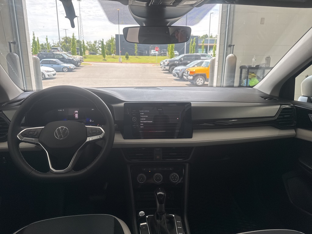 2025 Volkswagen Taos S photo 8