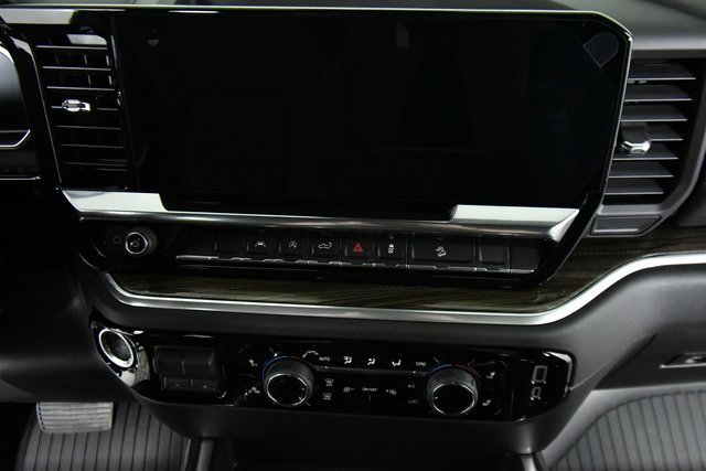 2026 Chevrolet Silverado 1500 RST photo 3