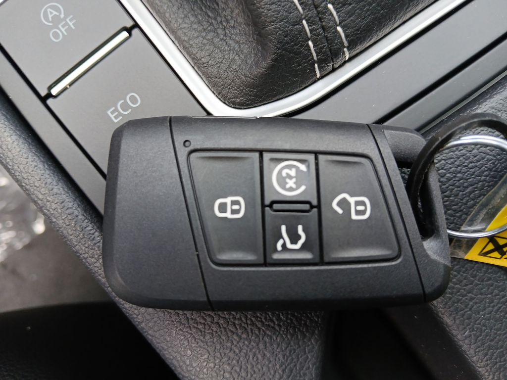 2025 Volkswagen Jetta 1.5T SE photo 27
