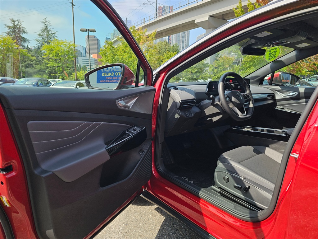 2023 Volkswagen ID.4 Pro Plus photo 22