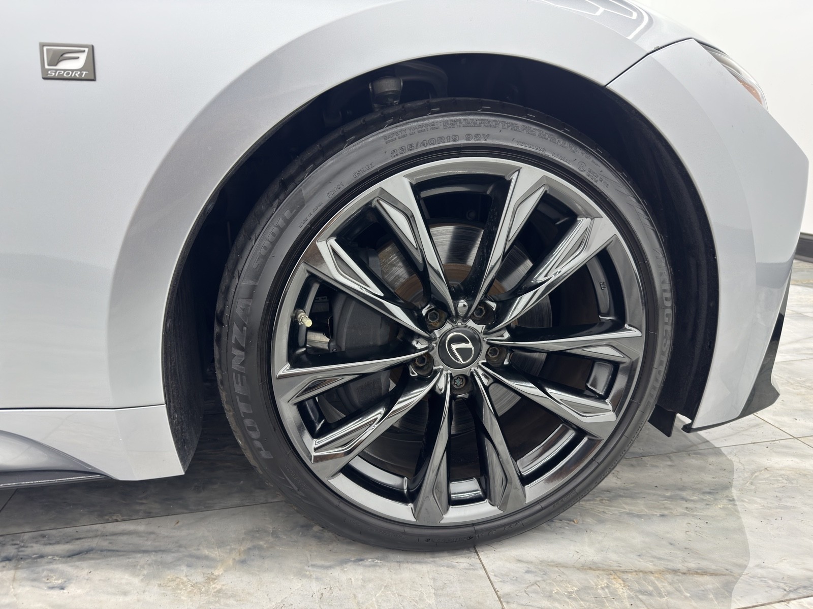 2022 Lexus IS 350 F SPORT photo 28