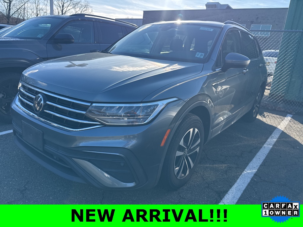 2022 Volkswagen Tiguan S's photo