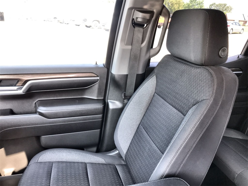 2022 Chevrolet Silverado 1500 LT photo 21