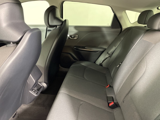 2025 Kia K4 LXS photo 28