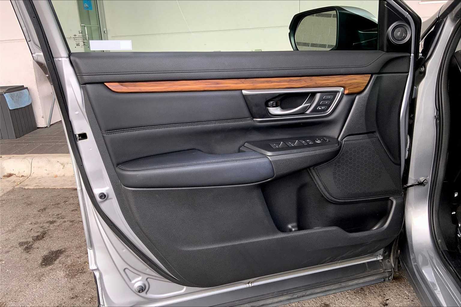 2020 Honda CR-V EX-L photo 18