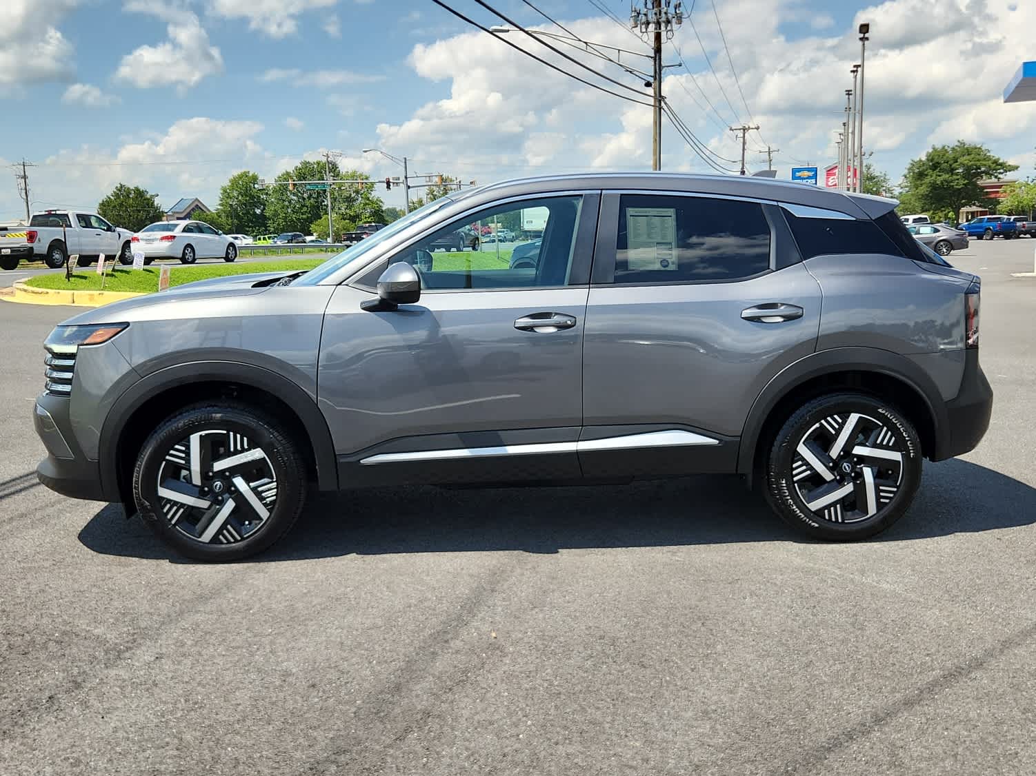 2025 Nissan Kicks SV photo 4