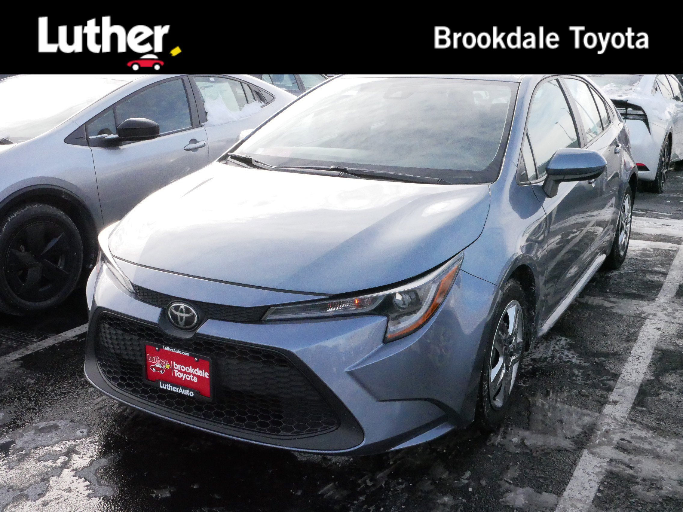 2021 Toyota Corolla LE's photo