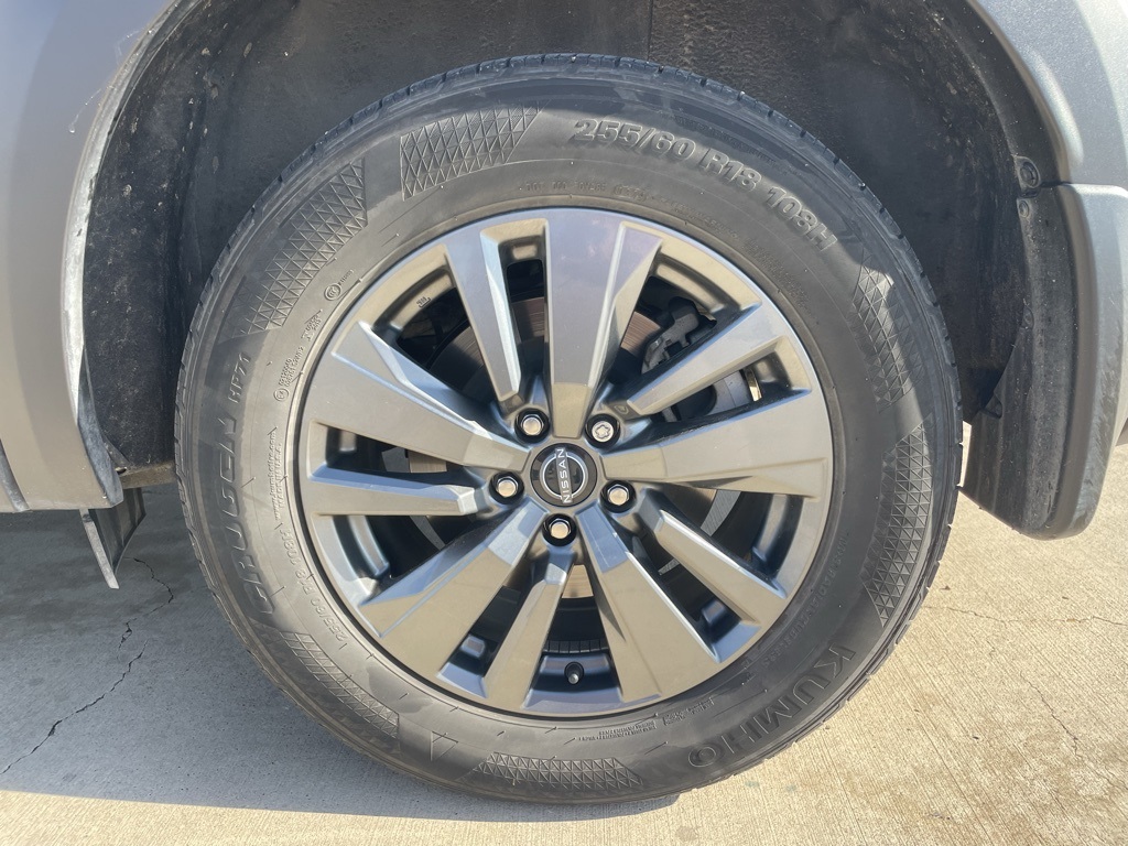 2024 Nissan Pathfinder S photo 17