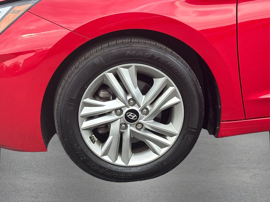 2020 Hyundai Elantra Value Edition photo 13